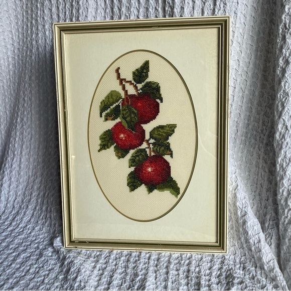 Vintage Needlepoint Apple portrait wall hanging handmade crewel - Picture 1 of 5